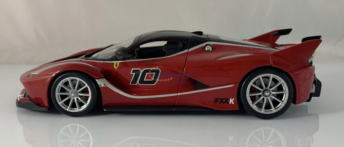 Bburago 1:24 Ferrari FXX-K #10 red 18-26301R model car 18-26301R  4893993263011